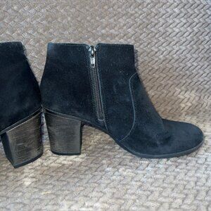 Clarks Booties Size 8.5